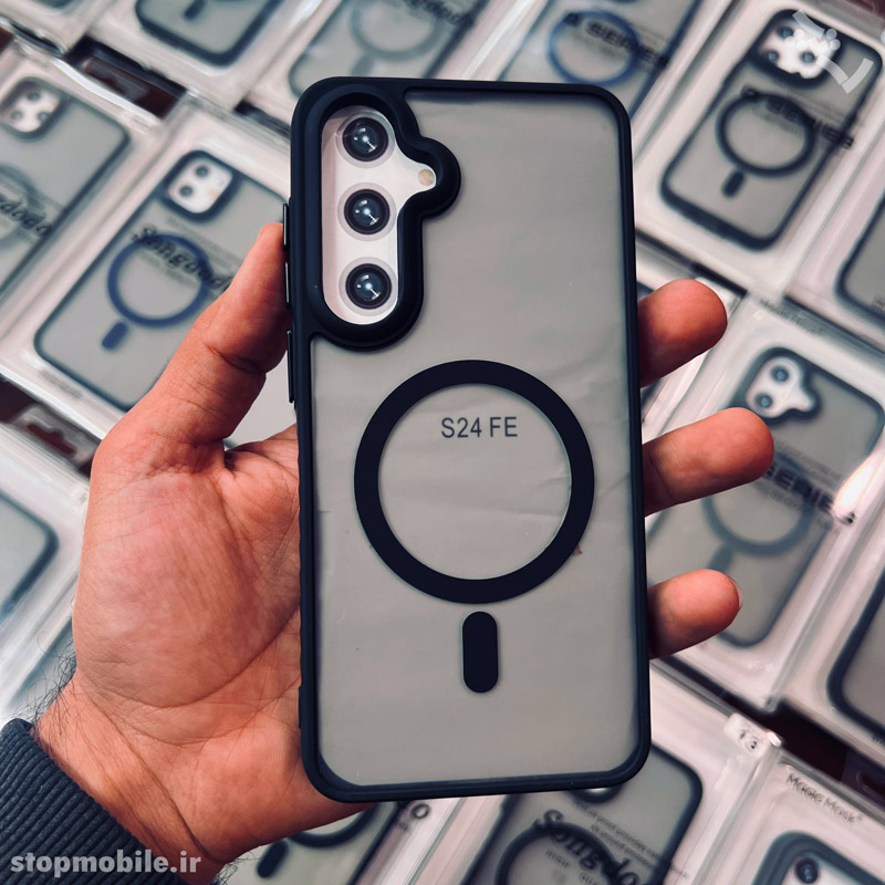 قاب سامسونگ S24 FE مدل مگ سیف دار پشت مات Magic Mask