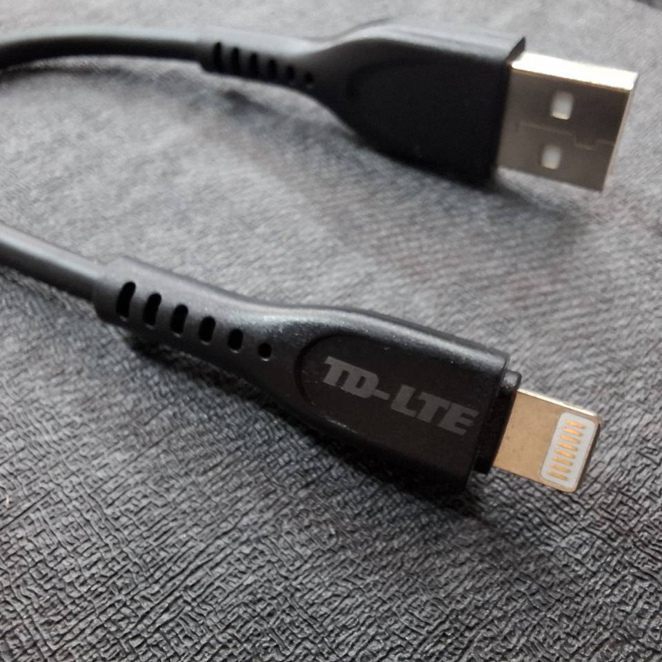 کابل آیفون پاوربانکی لایتنینگ مدل TD-LTE طول 20 سانتی‌متر